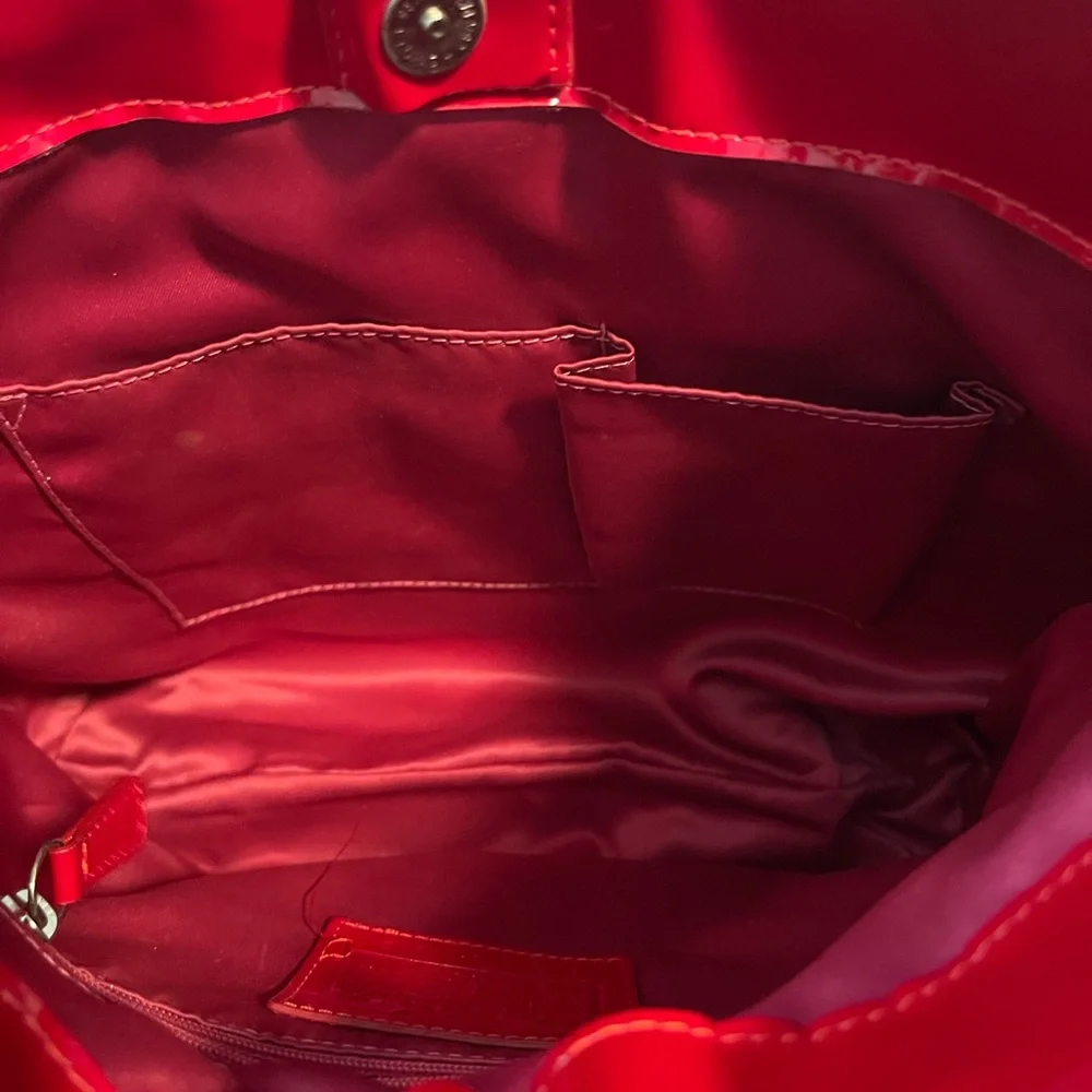 Coach Poppy Liquid Glass Red Quilted Shoulder Bag!! Needs TLC Great Bone… - Picture 8 of 16